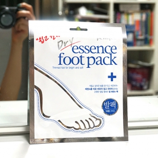 Petitfee Dry Essence Foot Pack 